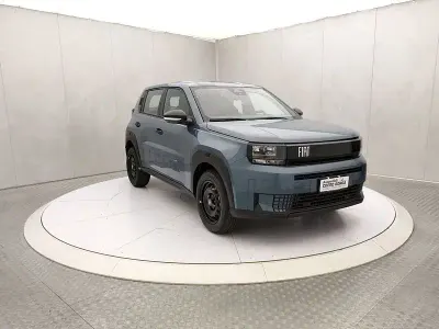 Nuova Fiat Grande Panda Pop 101 CV (74 kW) 2026 Blu Utilitaria