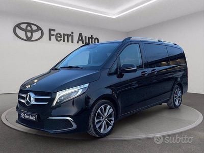 Usata Mercedes V250 Premium 190 CV (139 kW) 2021 Nero Monovolume