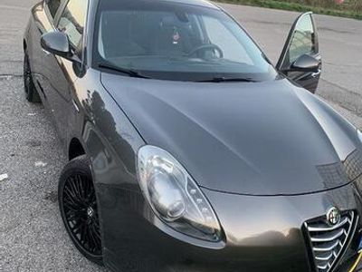 Usata Alfa Romeo Giulietta 120 CV (88 kW) 2015 Grigio Utilitaria