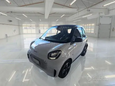 Usata Smart ForTwo Coupé Passion 41 kW (56 CV) 2021 Bianco Coupé