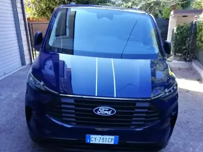 Usata Ford Transit Custom 170 CV (125 kW) 2025 Blu/azzurro Furgone