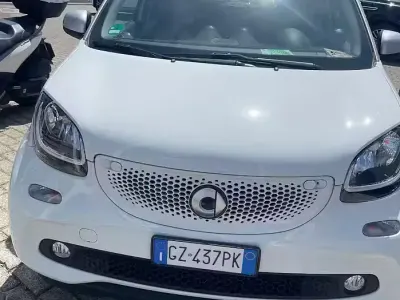 Begagnad Smart ForFour Prime 90 HK (66 kW) 2019 Vit Halvkombi