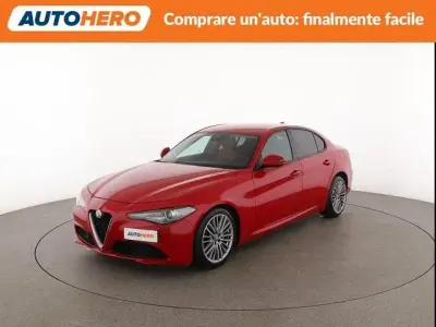 Usata Alfa Romeo Giulia Super 180 CV (132 kW) 2017 Rosso Berlina