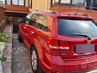 Usata Fiat Freemont 170 CV (125 kW) 2016 Rosso SUV