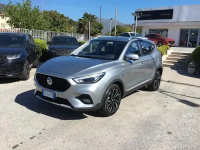 Usata MG ZS Luxury 106 CV (77 kW) 2024 Grigio SUV