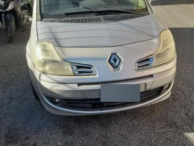 Usata Renault Modus 75 CV (55 kW) 2011 Monovolume