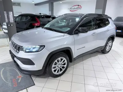 Usata Jeep Compass Limited 131 CV (96 kW) 2022 Argento SUV