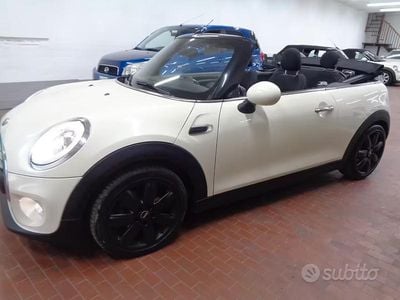 Usata Mini One Cabriolet Hype 102 CV (75 kW) 2016 Bianco Cabrio