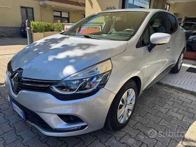 Usata Renault Clio IV Business 90 CV (66 kW) 2019 Argento Berlina