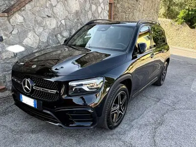 Usata Mercedes GLB200 Business 150 CV (110 kW) 2024 SUV