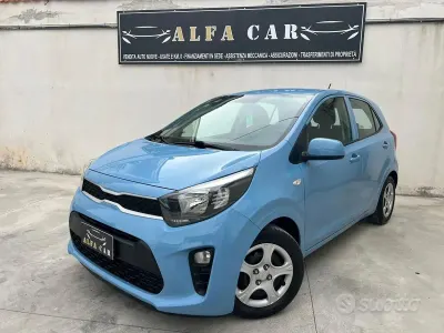 Usata Kia Picanto 67 CV (49 kW) 2020 Blu Utilitaria