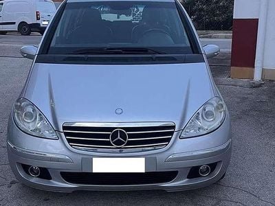 Mercedes A200