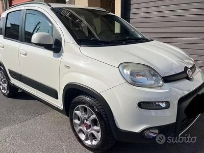 Usata Fiat Panda 4x4 75 CV (55 kW) 2013 Bianco Utilitaria