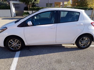 usata Toyota Yaris 1.0 benzina