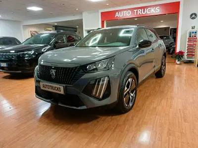 Usata Peugeot 2008 Allure 102 CV (75 kW) 2025 Grigio SUV