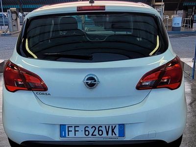 Usata Opel Corsa Edition 90 CV (66 kW) 2016 Bianco Utilitaria