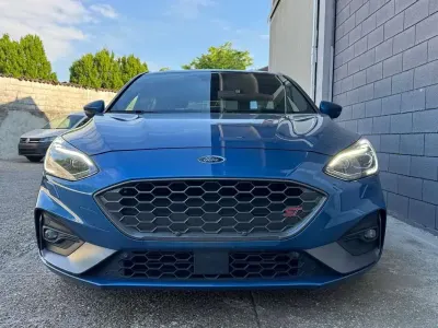 Usado Ford Focus ST 280 HP (205 kW) 2019 Sedan