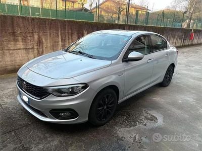 Usata Fiat Tipo Opening Edition 120 CV (88 kW) 2016 Grigio Berlina