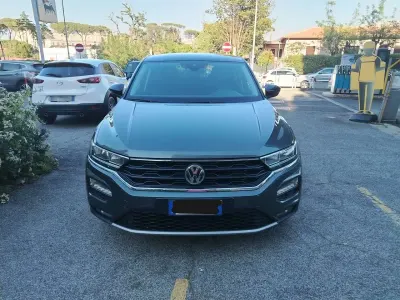 Usata VW T-Roc Advance 116 CV (85 kW) 2019 Grigio SUV