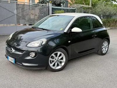 Usata Opel Adam Unlimited 69 CV (50 kW) 2016 Utilitaria