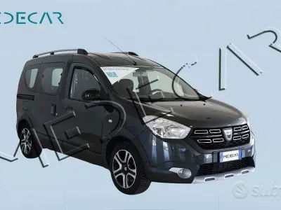 Usata Dacia Dokker Stepway 90 CV (66 kW) 2018 Grigio Monovolume