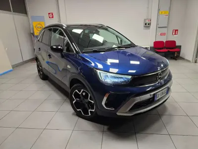 Usata Opel Crossland Ultimate 131 CV (96 kW) 2023 Blu/azzurro SUV