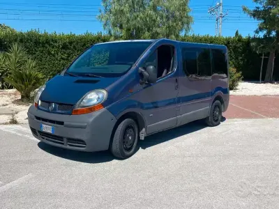 Usata Renault Trafic 100 CV (73 kW) 2006 Monovolume