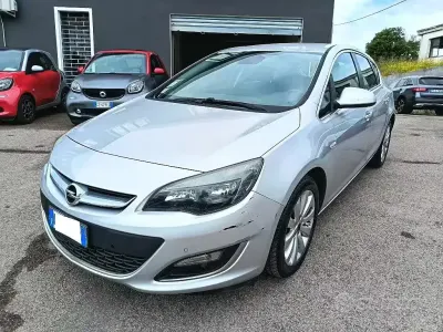 Gebraucht Opel Astra Cosmo 120 PS (88 kW) 2014 Grau Limousine