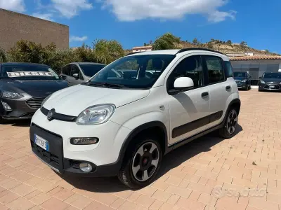Usata Fiat Panda 4x4 75 CV (55 kW) 2015 Bianco Utilitaria