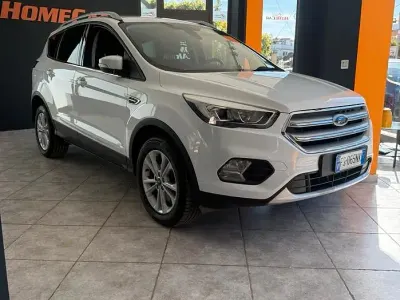Usata Ford Kuga Titanium 120 CV (88 kW) 2019 Bianco SUV