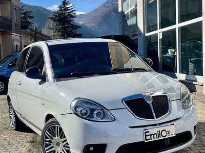 Usata Lancia Ypsilon 105 CV (77 kW) 2010 Bianco Utilitaria