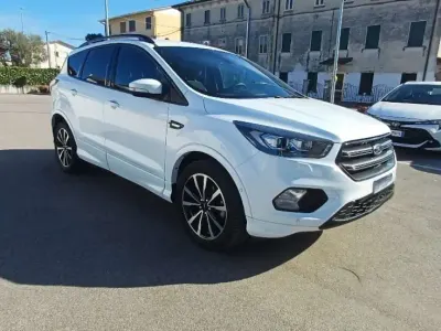 Usata Ford Kuga ST-Line 120 CV (88 kW) 2019 SUV