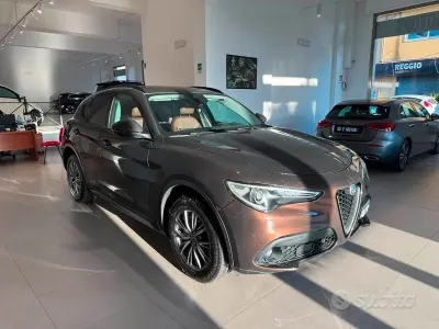 Usata Alfa Romeo Stelvio Executive 210 CV (154 kW) 2017 Marrone SUV
