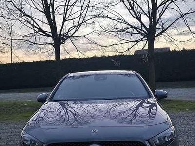 Usata Mercedes A180 Premium 116 CV (85 kW) 2019 Grigio Berlina