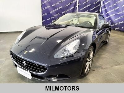 Blu metallizzato Usata 2011 Ferrari California Cabrio | 139.900 € (Cara)