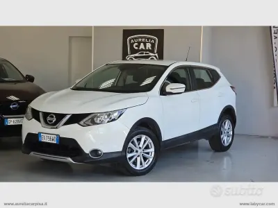 Usata Nissan Qashqai Acenta 110 CV (80 kW) 2015 Bianco SUV