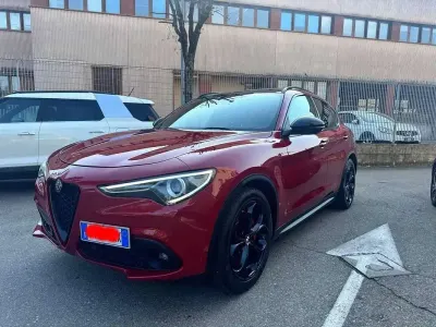 Usata Alfa Romeo Stelvio Super 190 CV (139 kW) 2019 Rosso SUV