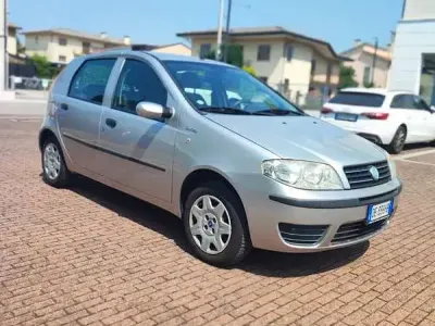 Usata Fiat Punto Classica 60 CV (44 kW) 2007 Grigio Utilitaria
