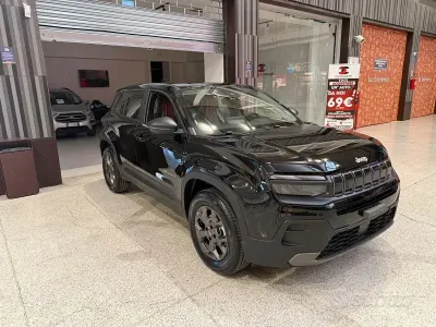 Nuova Jeep Avenger Longitude 101 CV (74 kW) 2026 Nero SUV