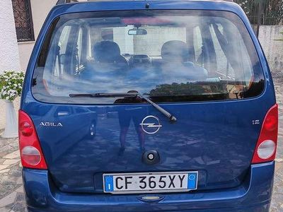 Usata Opel Agila 75 CV (55 kW) 2003 Blu/azzurro Utilitaria