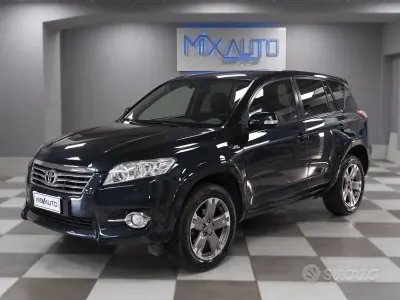 Usata Toyota RAV4 150 CV (110 kW) 2011 Bluazzurro SUV