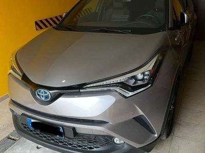 usata Toyota C-HR 1.8h Lounge 2wd e-cvt my18