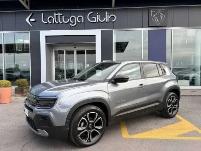 Usata Jeep Avenger Summit 101 CV (74 kW) 2025 Grigio SUV