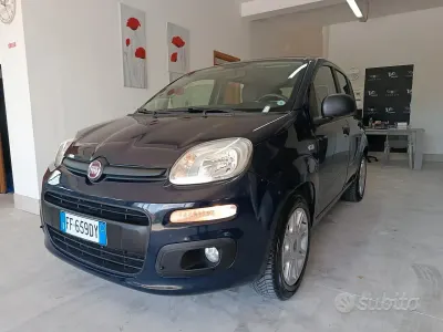 Usata Fiat Panda Lounge 95 CV (69 kW) 2016 Blu Utilitaria