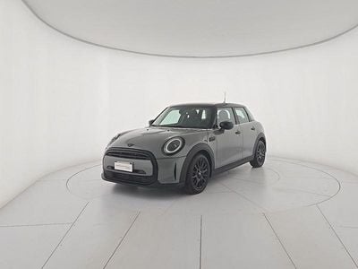 Usado Mini Cooper Essential 136 HP (100 kW) 2022 Cinzento Citadino