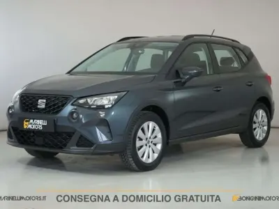 Usata Seat Arona Style 95 CV (69 kW) 2024 Grigio SUV