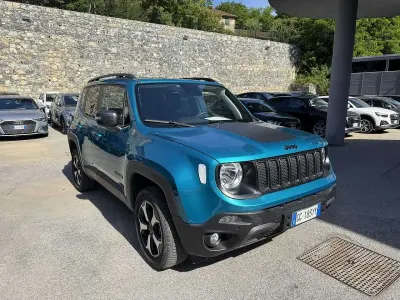 Usata Jeep Renegade Trailhawk 239 CV (175 kW) 2022 Blu/azzurro SUV