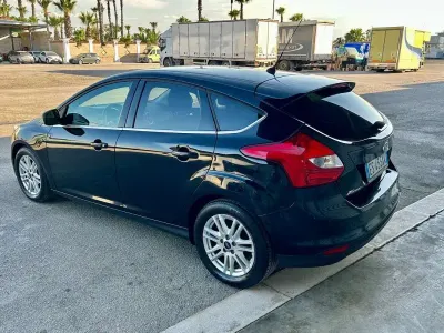 Usata Ford Focus Titanium 95 CV (69 kW) 2013 Nero Berlina