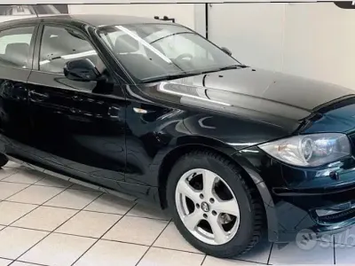 Usata BMW 116 116 CV (85 kW) 2011 Nero Utilitaria