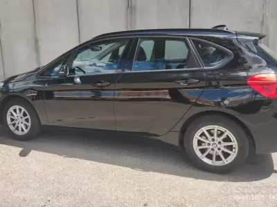 Usata BMW 214 Active Tourer Efficient Dynamics 95 CV (69 kW) 2017 Nero Monovolume